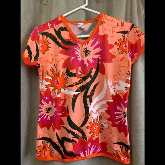 shirt for working out - Picture 1 of 3